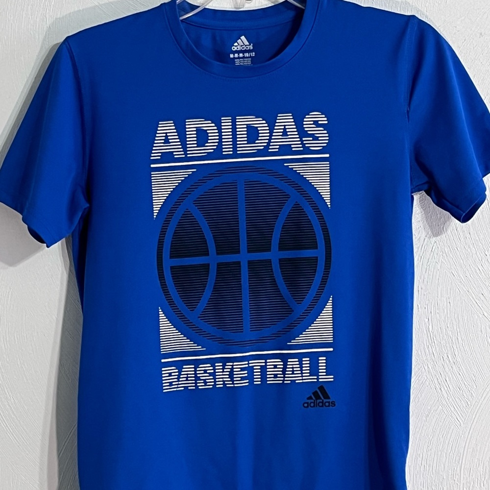 Adidas t-shirt